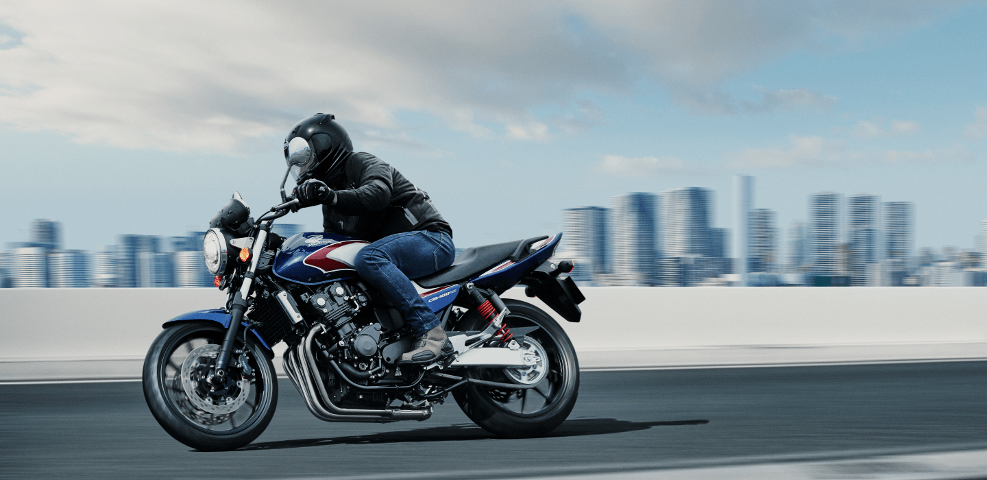 新品本物新品CB400SF Fギア15Ｔ&リアギア42Ｔ純正+チェーン(ノンシール）525-120L送料別 スプロケット