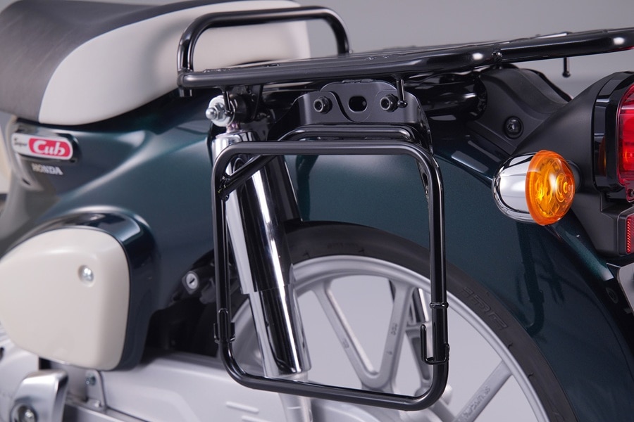 サドルバッグサポート (26ym スーパーカブ110&スーパーカブ110 Lite)