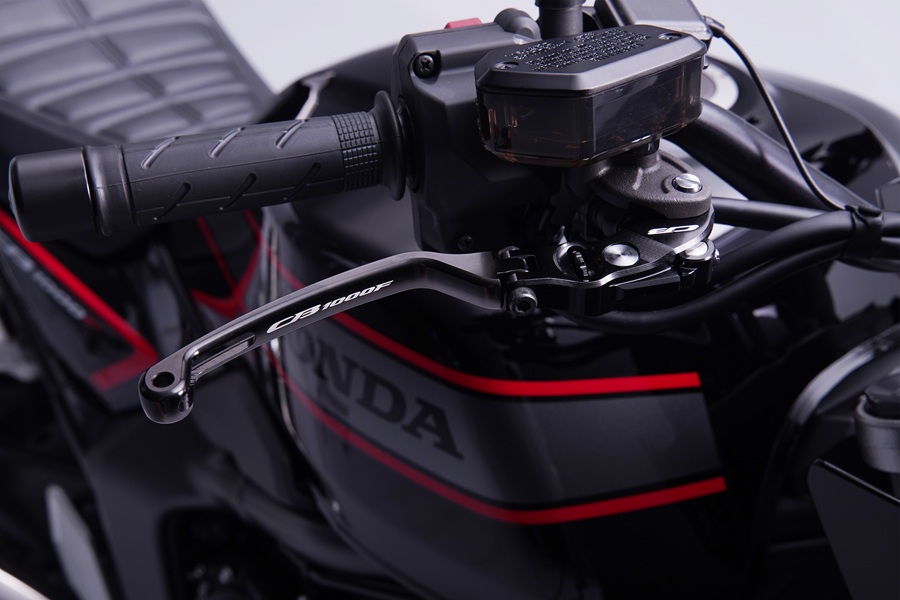 アクティブ　レバー(ブレーキ／クラッチ)＋バーエンド SET CB1000Fロゴ入り