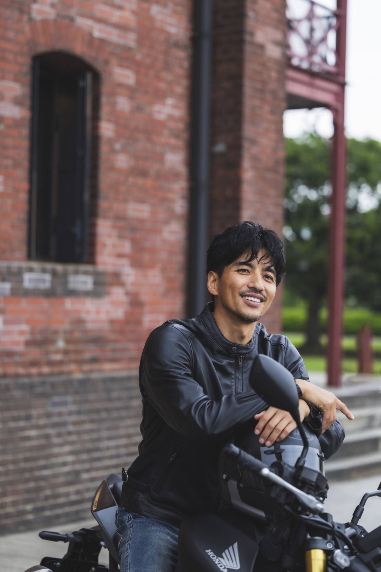 IENA plus épurée シープスキンジャケット ダークブラウン モーター