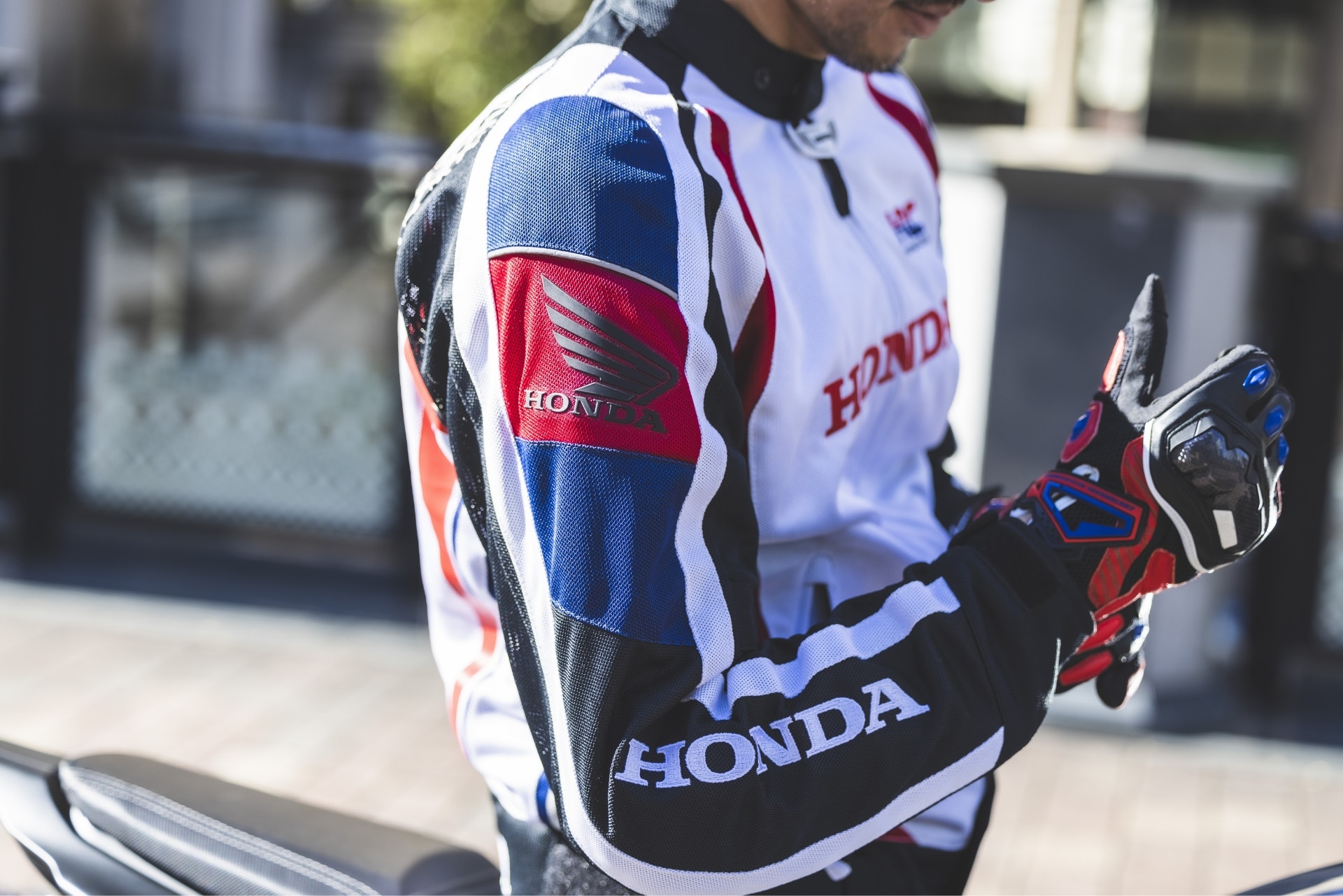 ストライクイーグルメッシュジャケット(S シルバー): ウェア・グッズ