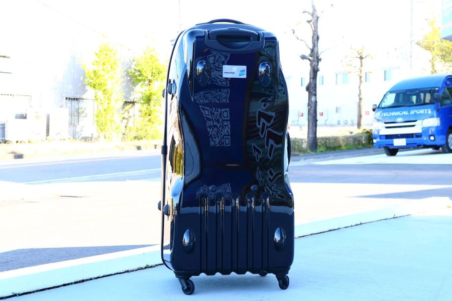 ルミナスブラック